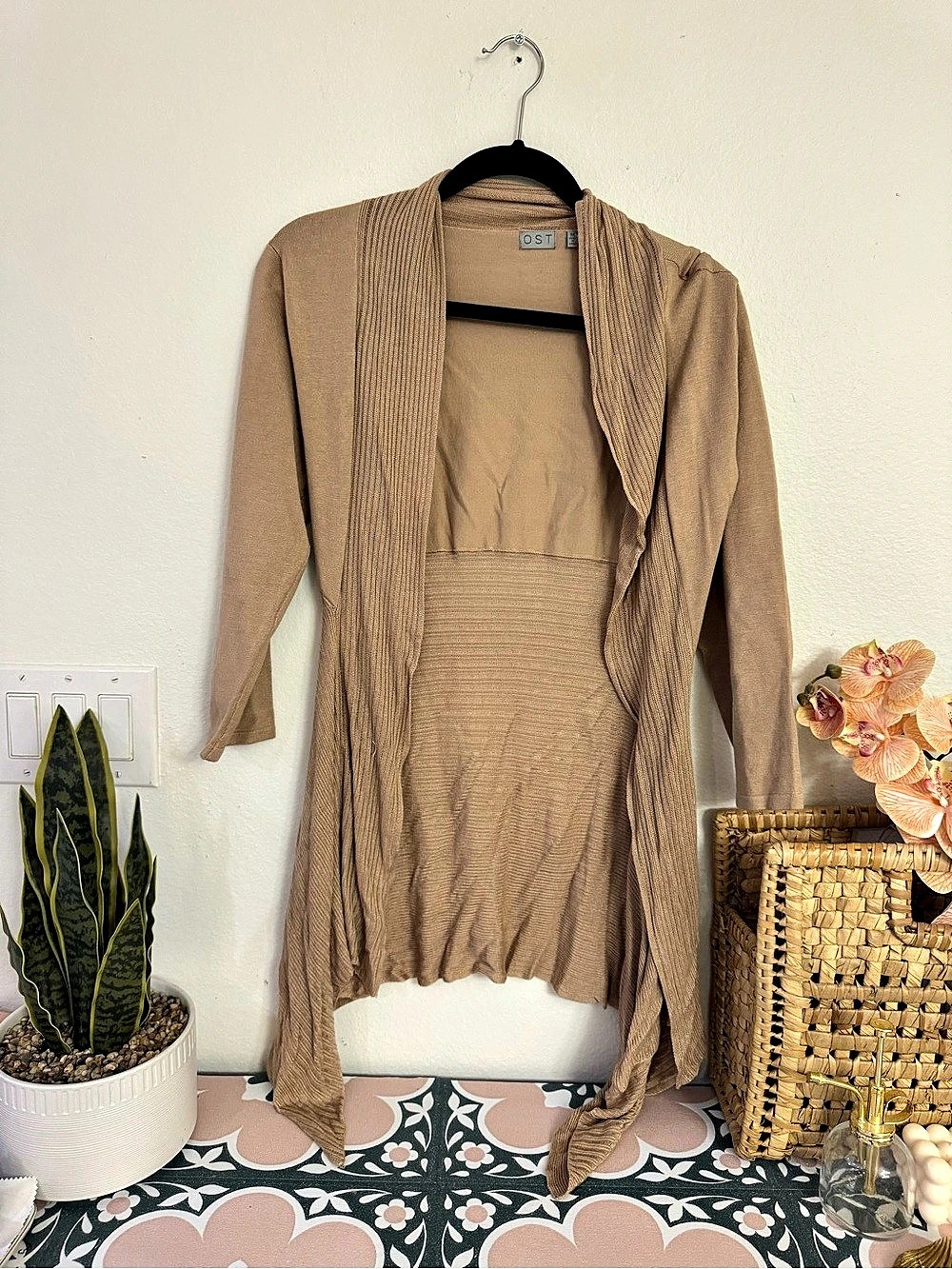 OST Knit Cardigan in Brown Size Medium